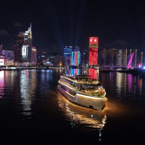 Ăn Tối Trên Du Thuyền ELite of Saigon 5 Sao