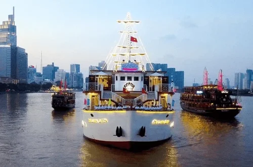 Tour Du Thuyền Sông Sài Gòn Chào Mừng Lễ Giáng Sinh 2021