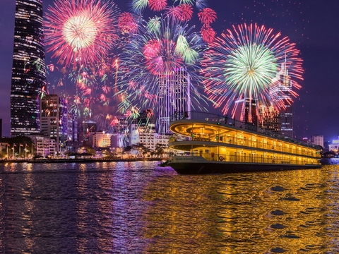 slide 1600 x 1200 du thuyen sai gon 01 da giai nen d6236322 3e12 4295 b028 e0cf24658e28