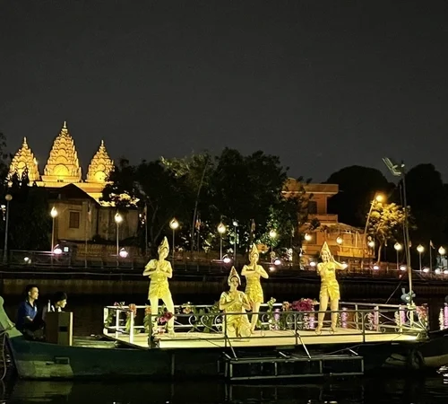 Tour Du Thuyền Vọng Nguyệt | Du Thuyền Sài Gòn
